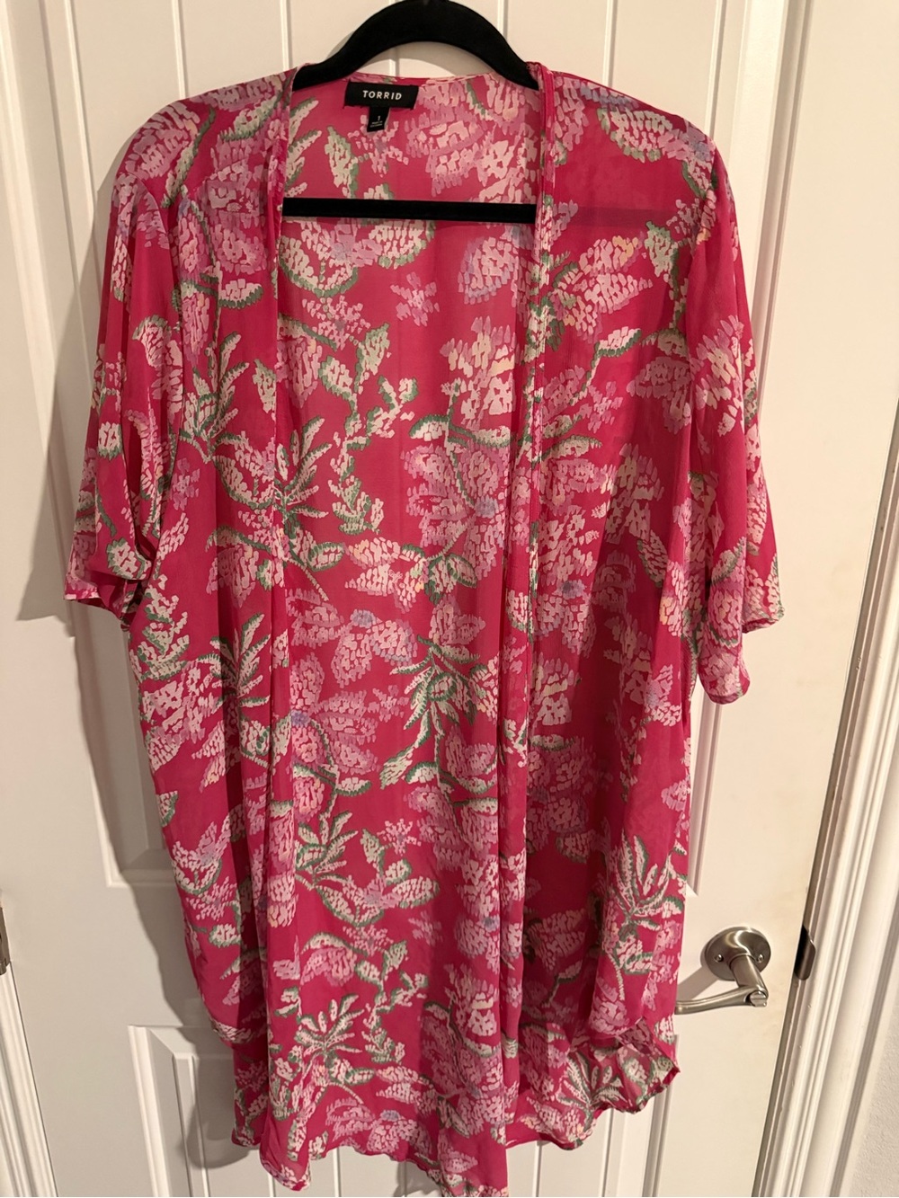 Torrid Pink Floral Kimono-Style Top size 1